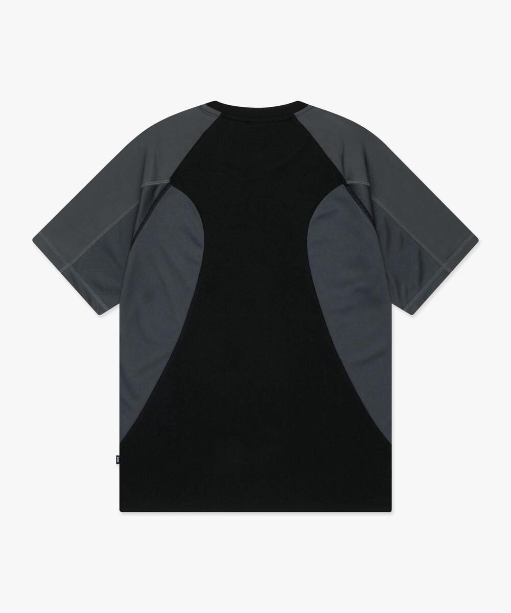 CURVED LINE TEE BLACK