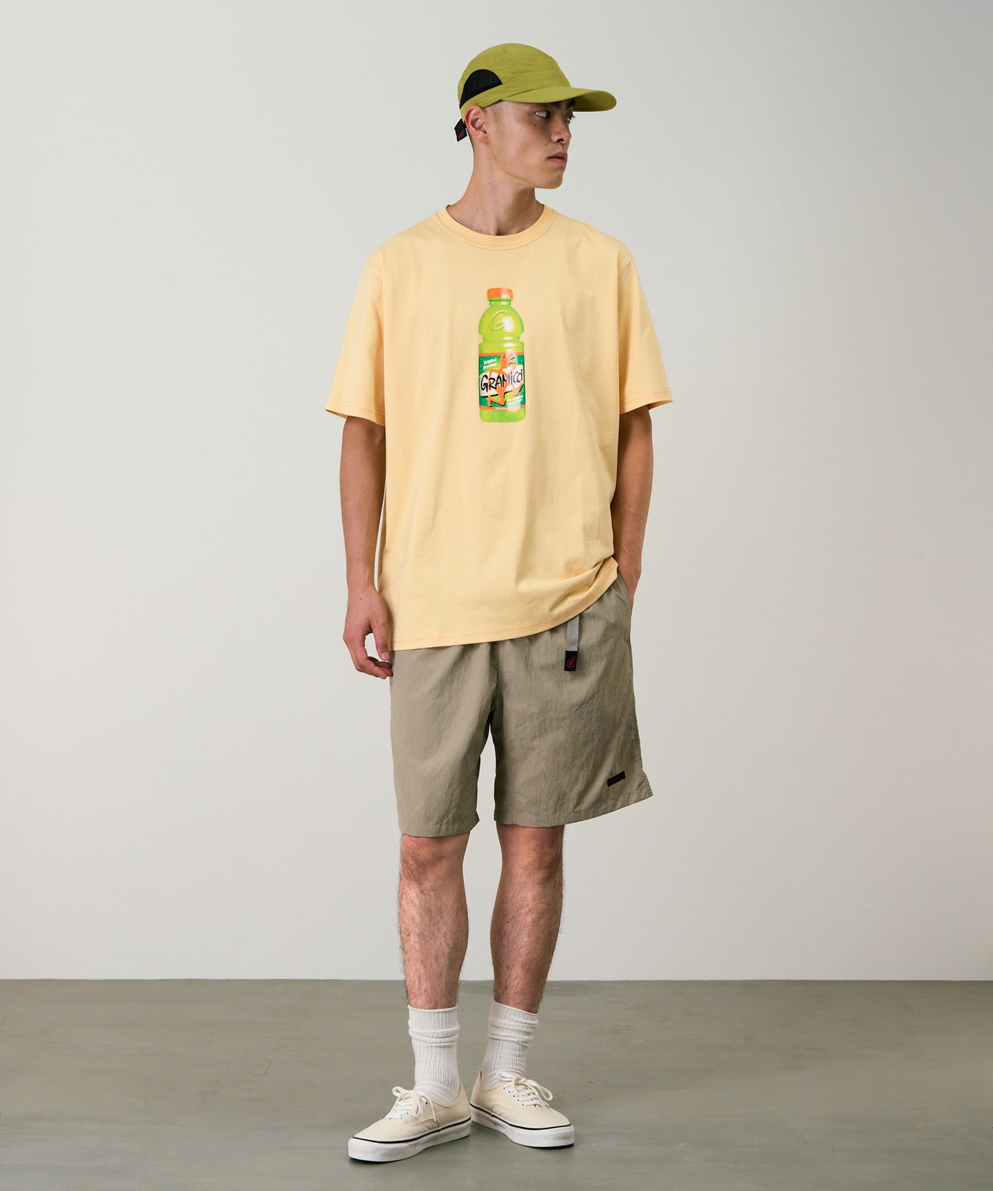 NYLON PACKABLE G-SHORT MILK TEA