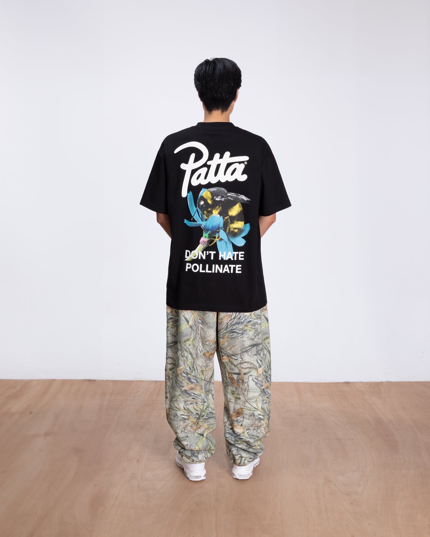 PATTA BUMBLE BEE TSHIRT BLACK