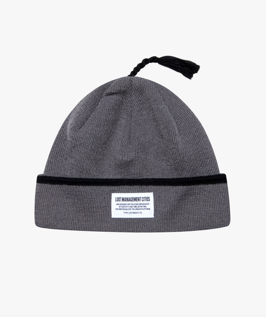 STRIPE TASSEL BEANIE GREY